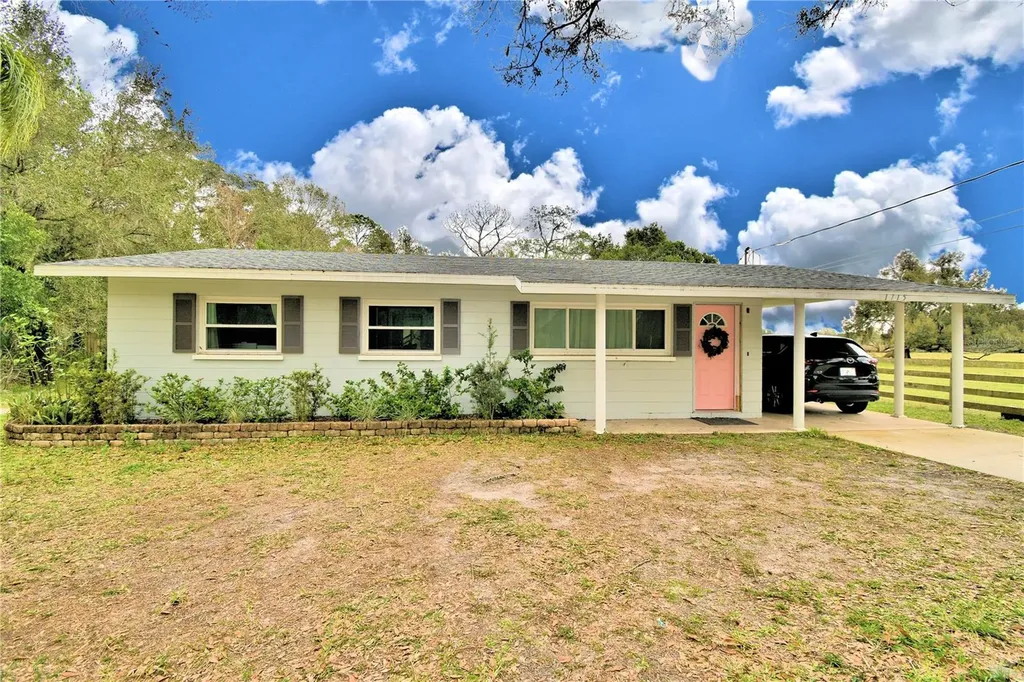 1715 Walker Road Lakeland FL 33810