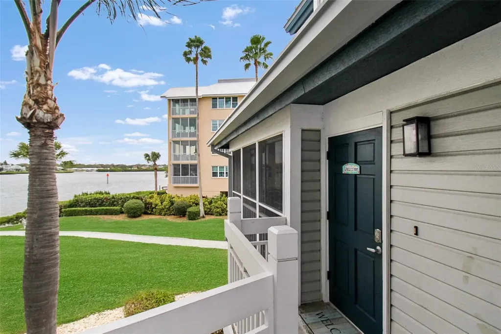 1366 Siesta Bayside Drive Sarasota FL 34242