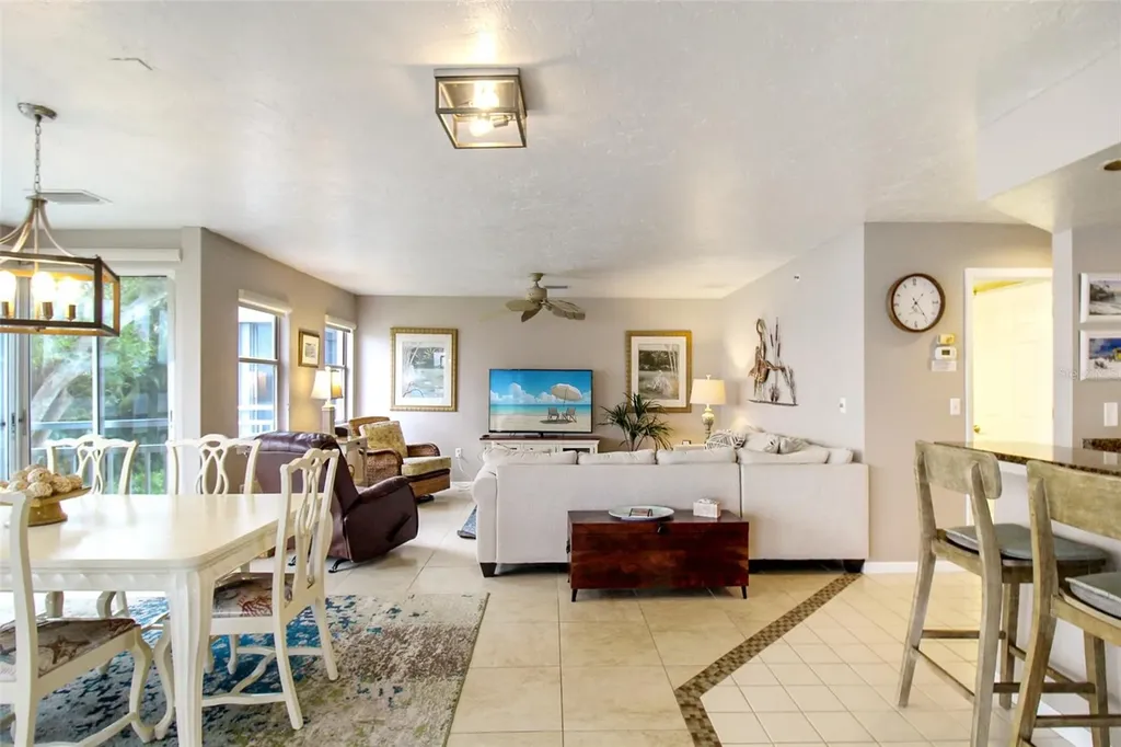 1366 Siesta Bayside Drive Sarasota FL 34242