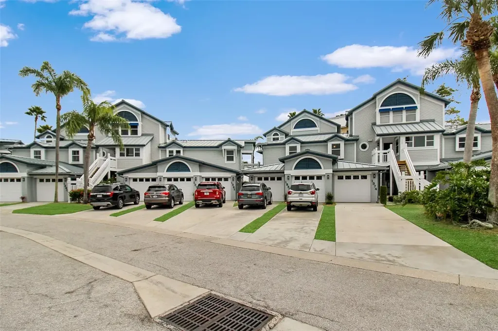 1366 Siesta Bayside Drive Sarasota FL 34242
