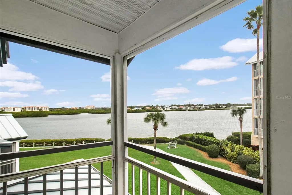 1366 Siesta Bayside Drive Sarasota FL 34242