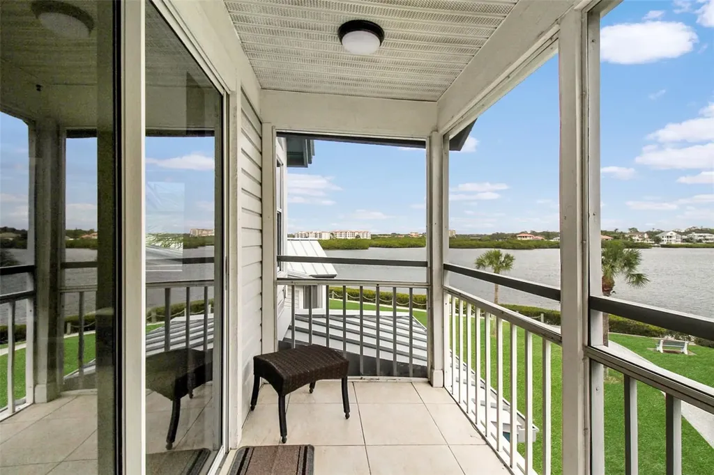 1366 Siesta Bayside Drive Sarasota FL 34242