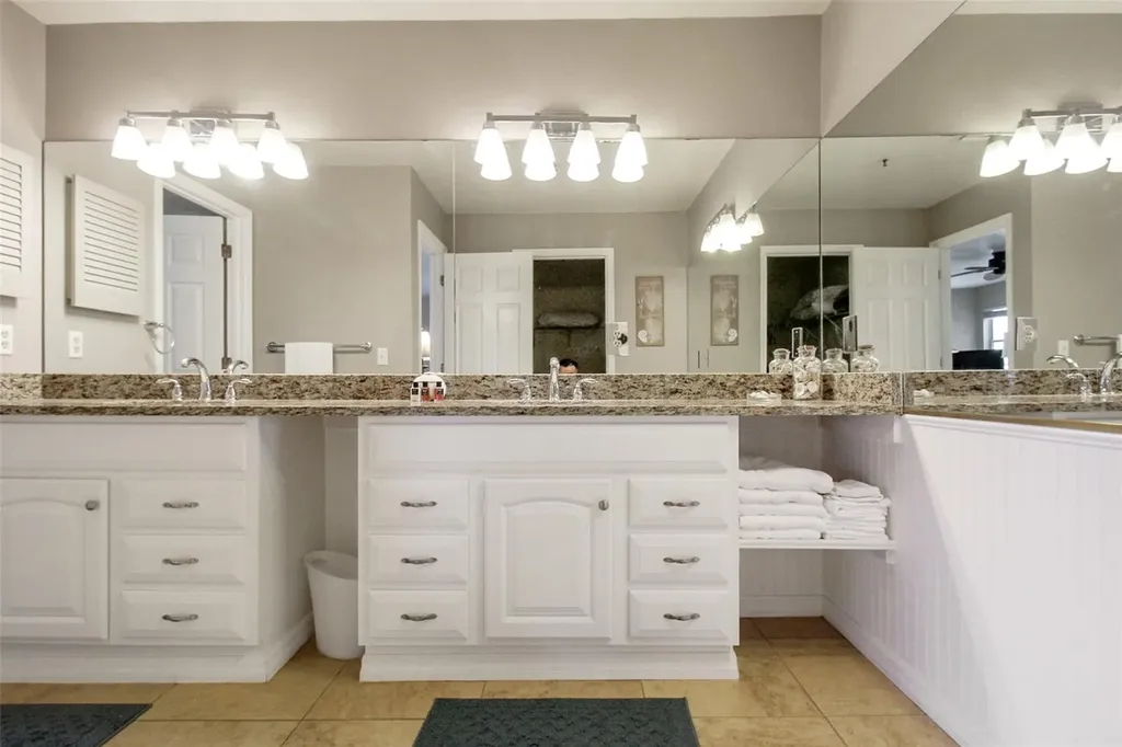 1366 Siesta Bayside Drive Sarasota FL 34242