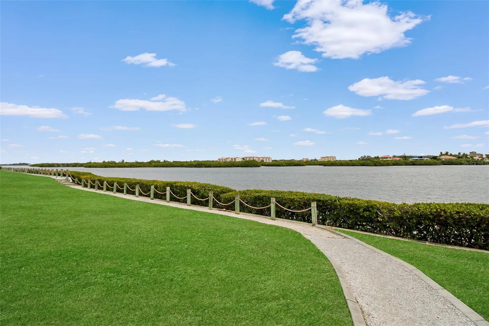 1366 Siesta Bayside Drive Sarasota FL 34242