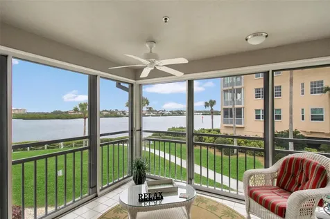 1366 Siesta Bayside Drive Sarasota FL 34242