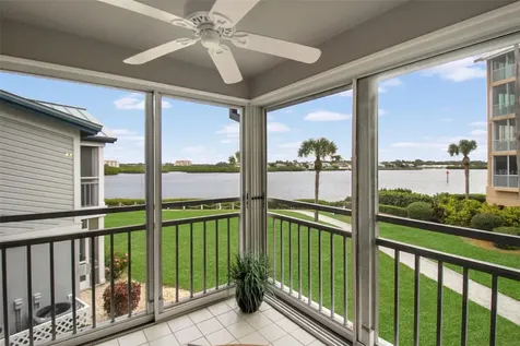 1366 Siesta Bayside Drive Sarasota FL 34242