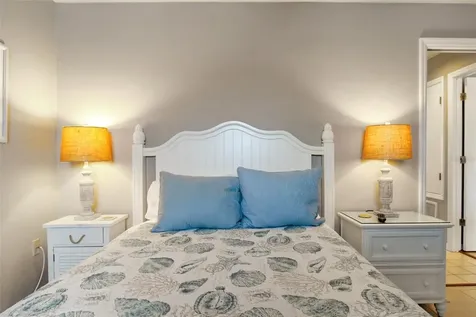 1366 Siesta Bayside Drive Sarasota FL 34242