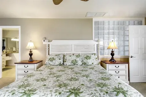 1366 Siesta Bayside Drive Sarasota FL 34242