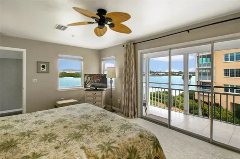 1366 Siesta Bayside Drive Sarasota FL 34242