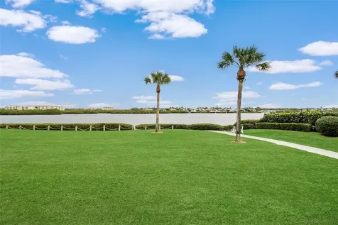1366 Siesta Bayside Drive Sarasota FL 34242