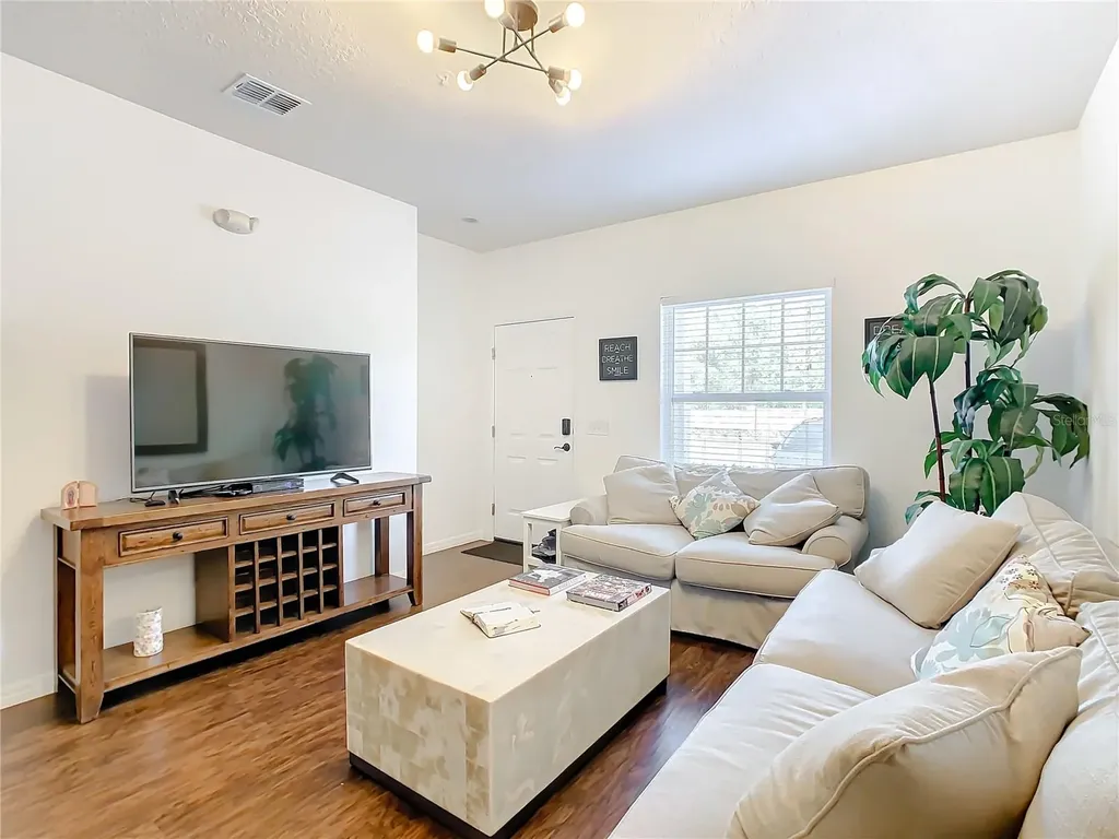 5362 Diplomat Court Kissimmee FL 34746