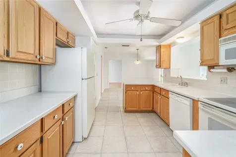 136 Roann Drive Oviedo FL 32765
