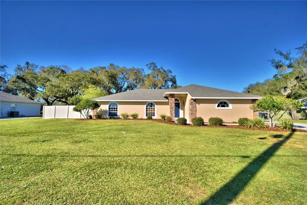 1239 Parker Road Lakeland FL 33811