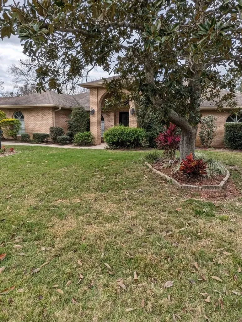 72 Spring Lake Drive Debary FL 32713