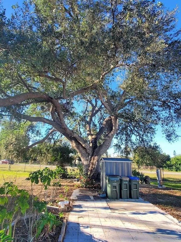 6880 Pleasant Court North Port FL 34287