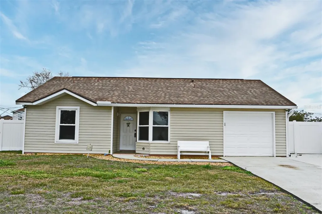 2247 Matthew Circle Deltona FL 32738
