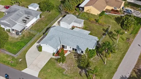4910 5th Avenue W Palmetto FL 34221