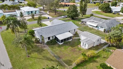 4910 5th Avenue W Palmetto FL 34221