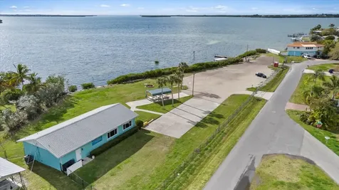 4910 5th Avenue W Palmetto FL 34221