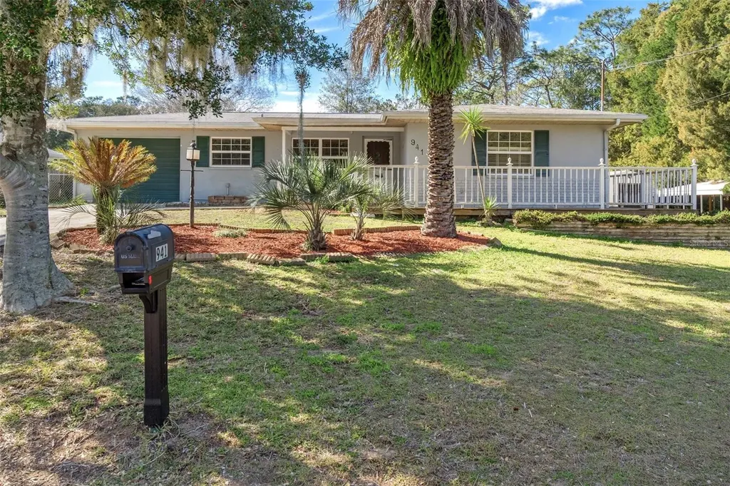 941 Hickory Avenue Inverness FL 34452