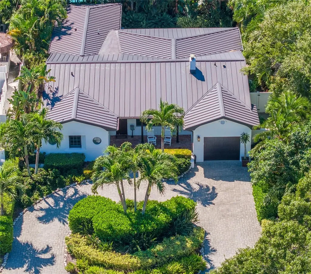 289 Catalan Boulevard NE St Petersburg FL 33704