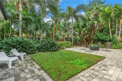 289 Catalan Boulevard NE St Petersburg FL 33704