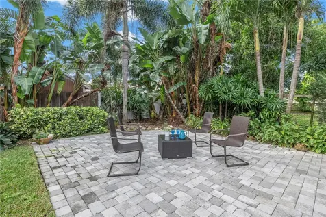 289 Catalan Boulevard NE St Petersburg FL 33704