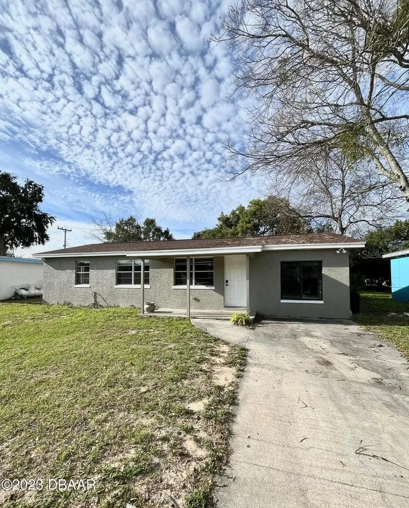 816 Essex Road Daytona Beach FL 32117