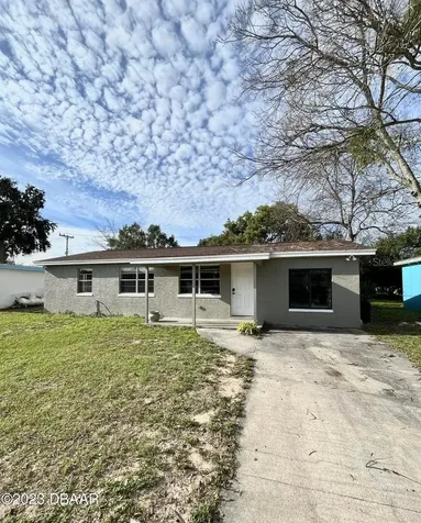 816 Essex Road Daytona Beach FL 32117