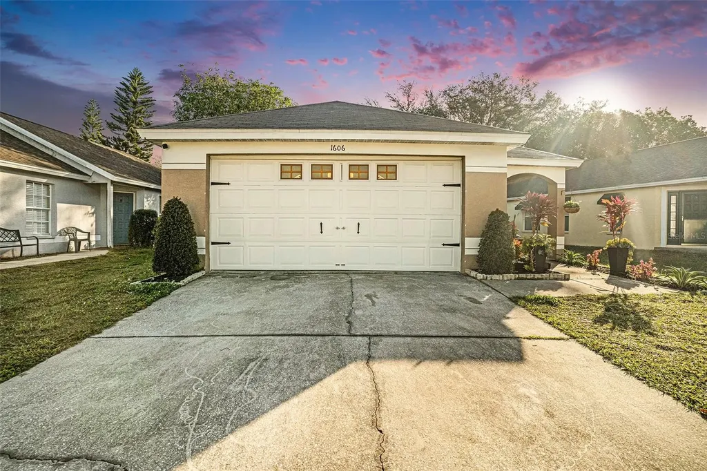 1606 Citrus Orchard Way Valrico FL 33594