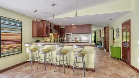5875 Wildwood Avenue Sarasota FL 34231