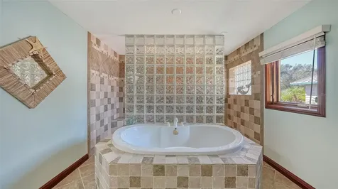5875 Wildwood Avenue Sarasota FL 34231
