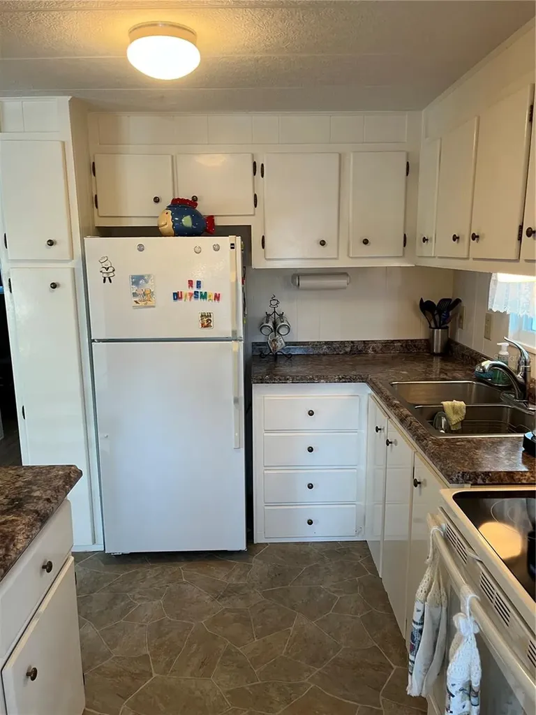 213 Como Drive Venice FL 34285