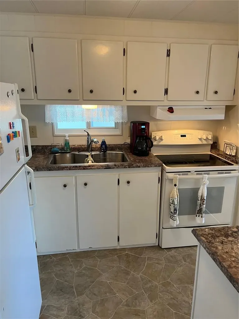 213 Como Drive Venice FL 34285