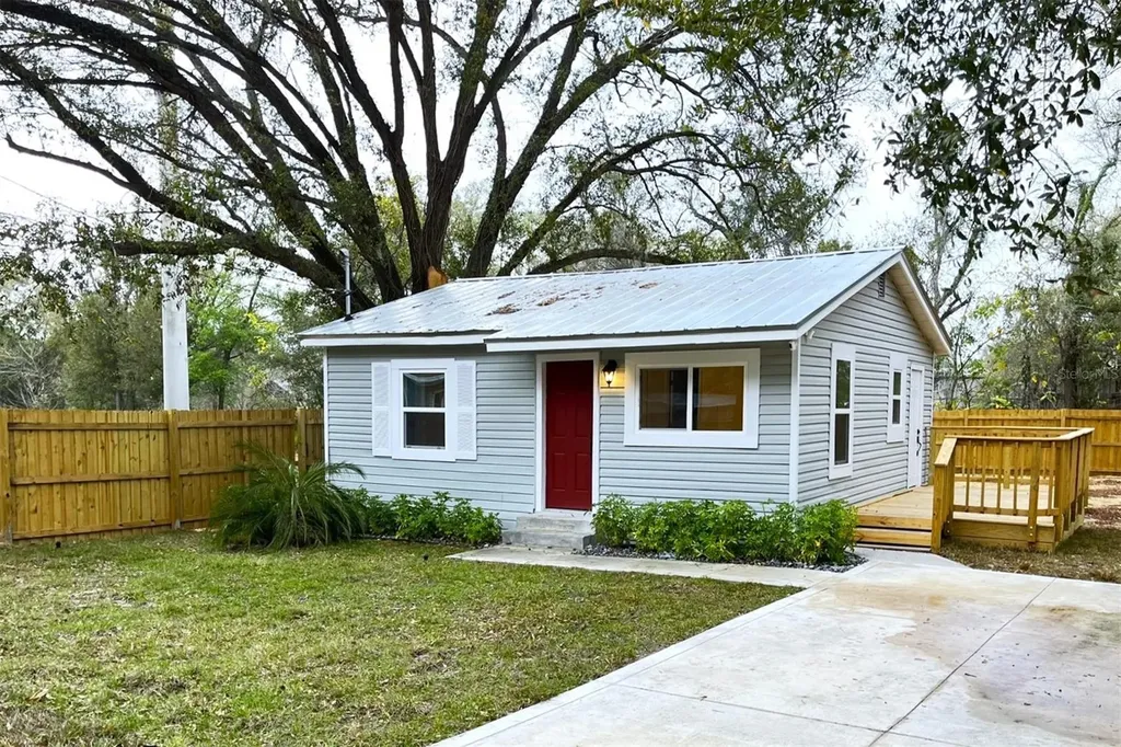 2510 Colonial Street Leesburg FL 34748