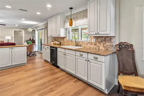 1206 68th Street W Bradenton FL 34209