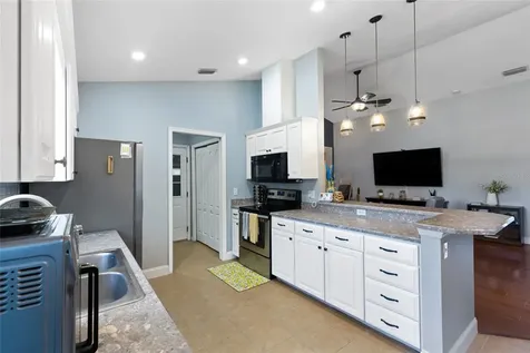 25183 SW 19th Avenue Newberry FL 32669