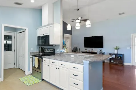 25183 SW 19th Avenue Newberry FL 32669