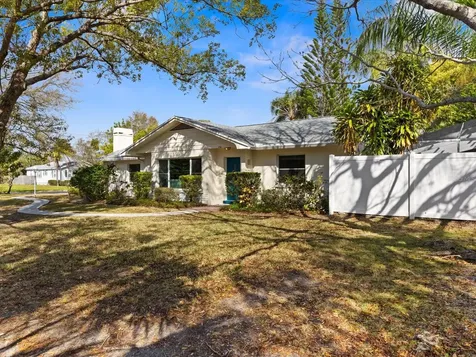 1716 Cleveland Street Clearwater FL 33755