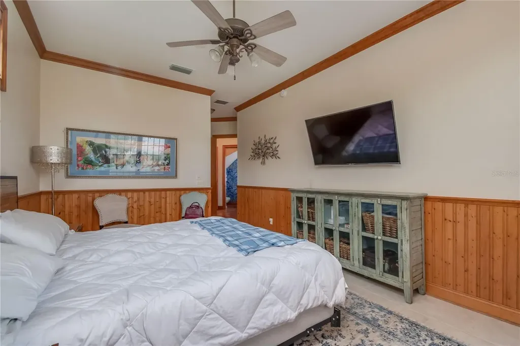 12275 W Highway 318 Reddick FL 32686