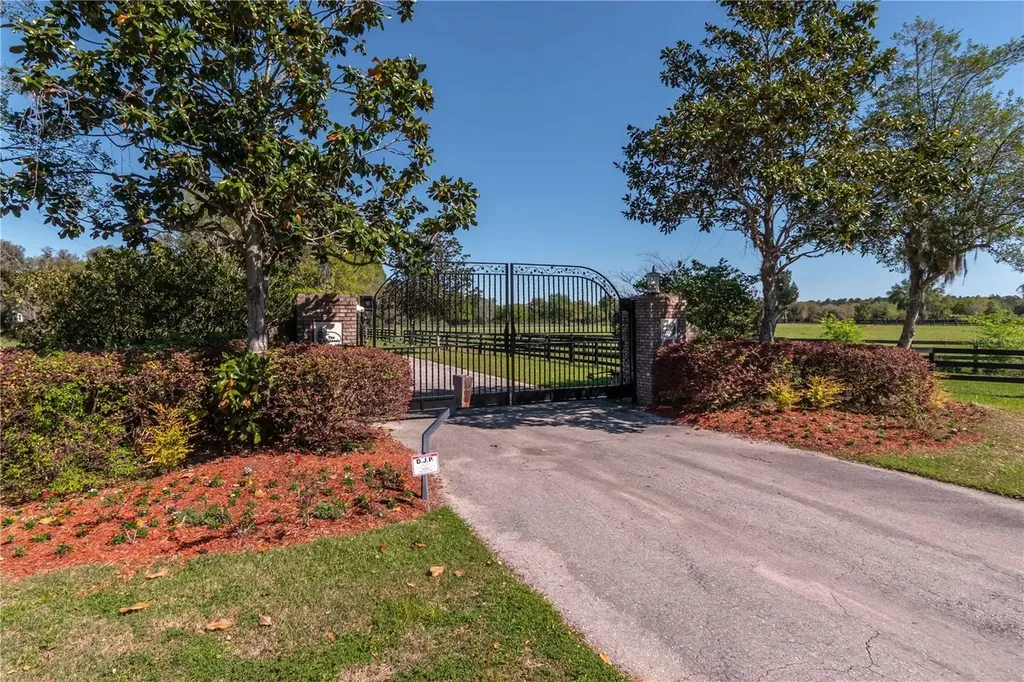 12275 W Highway 318 Reddick FL 32686