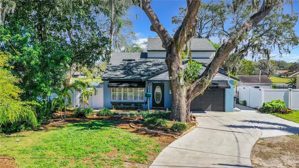 13305 N Oregon Avenue Tampa FL 33612