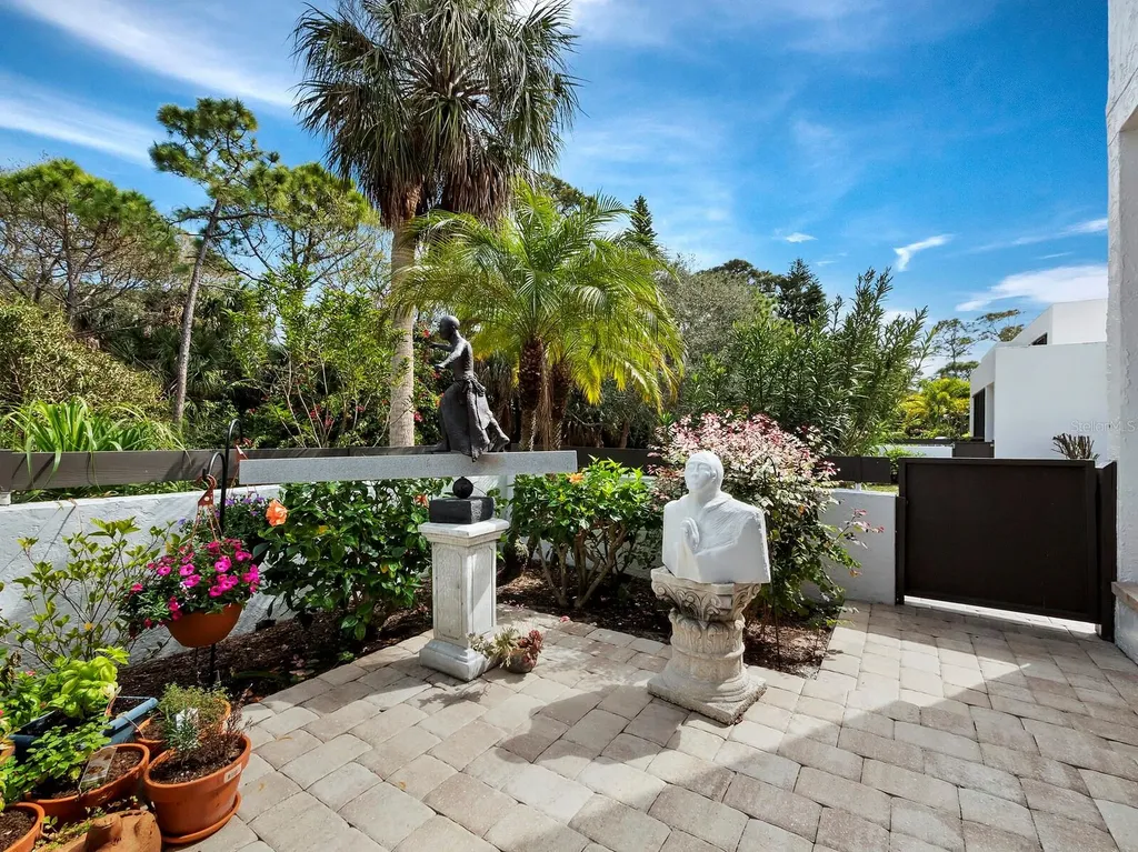 518 Bayport Way Longboat Key FL 34228