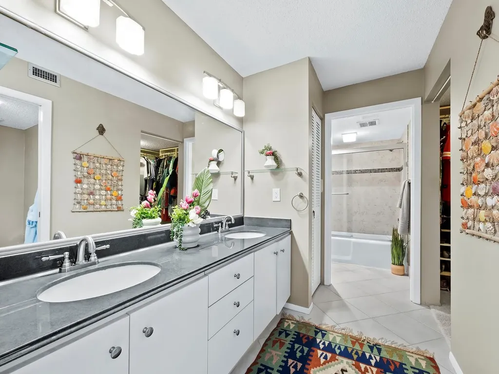 518 Bayport Way Longboat Key FL 34228