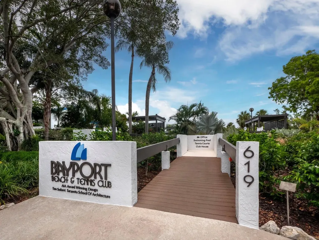 518 Bayport Way Longboat Key FL 34228