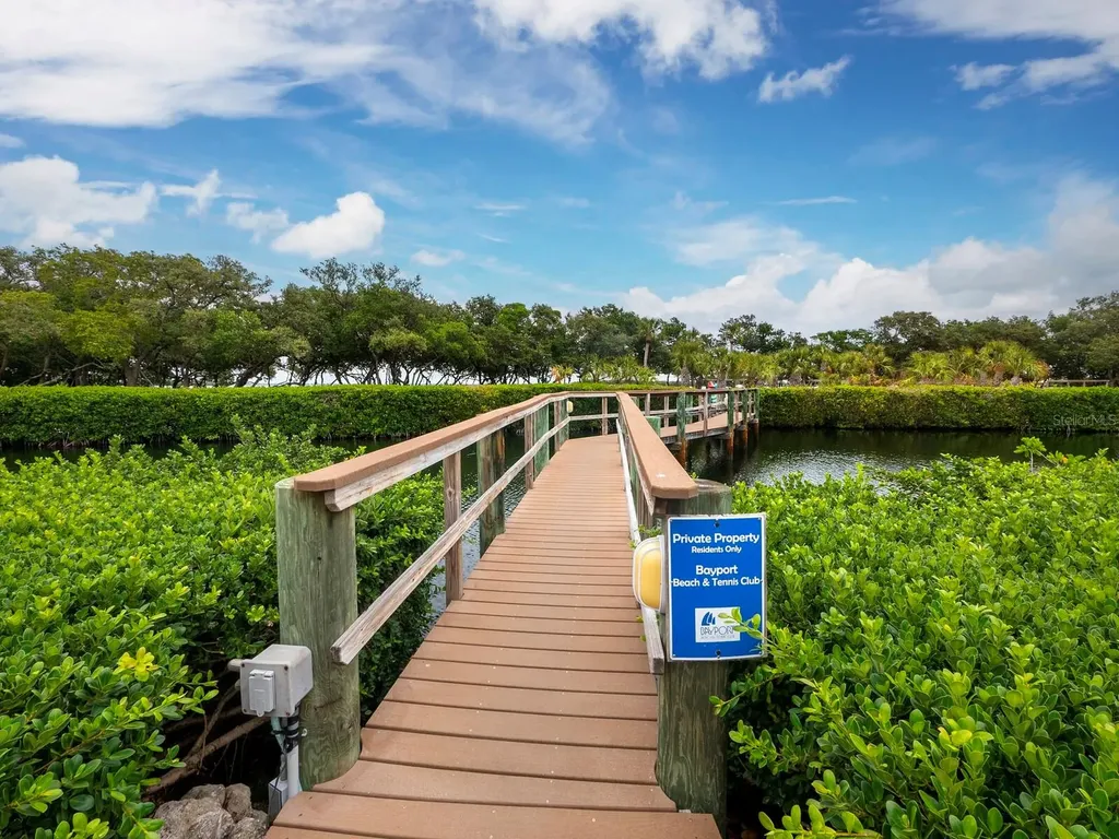 518 Bayport Way Longboat Key FL 34228