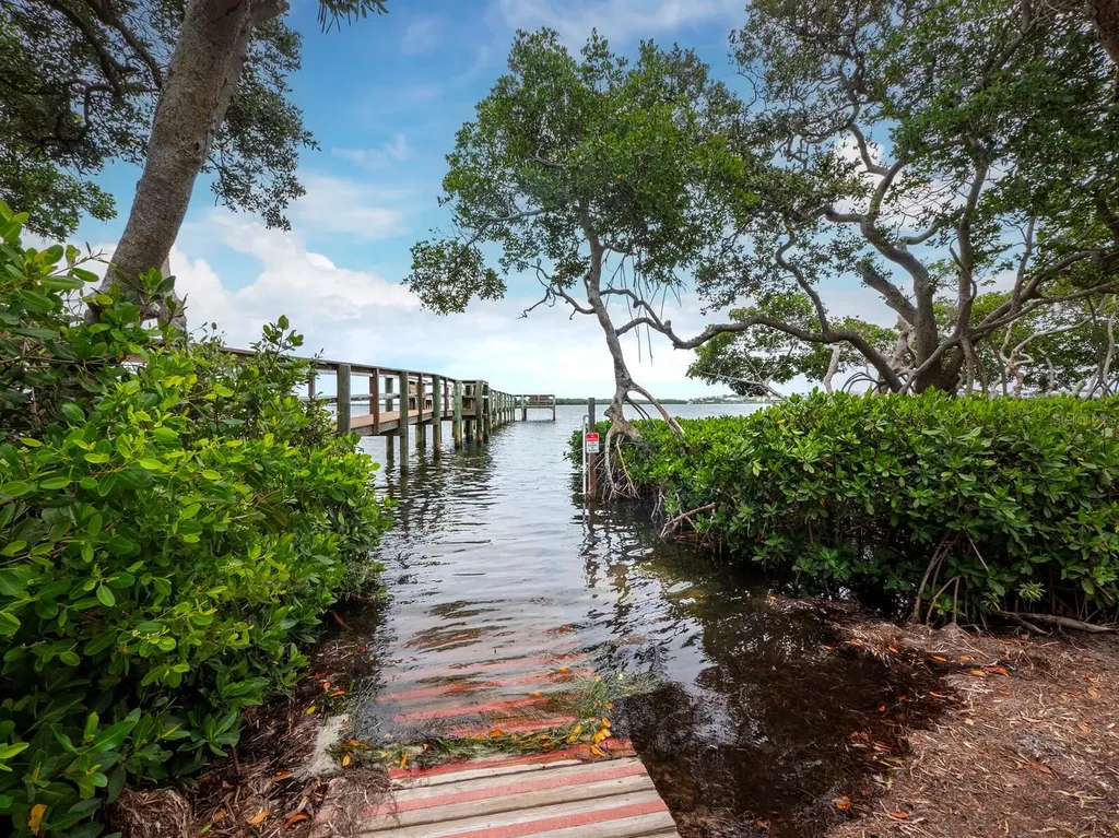 518 Bayport Way Longboat Key FL 34228
