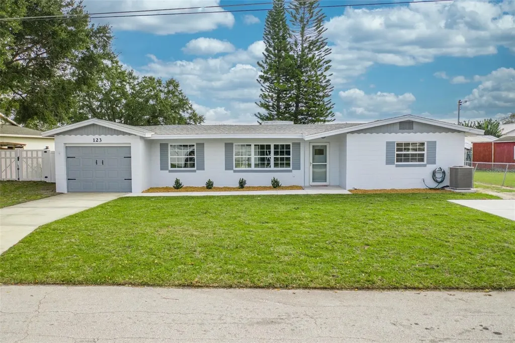 123 Lakeview Drive Saint Cloud FL 34769