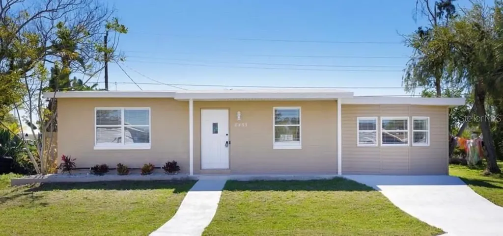 8453 Herbison Avenue North Port FL 34287