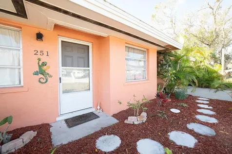 251 Lakeview Lane Englewood FL 34223